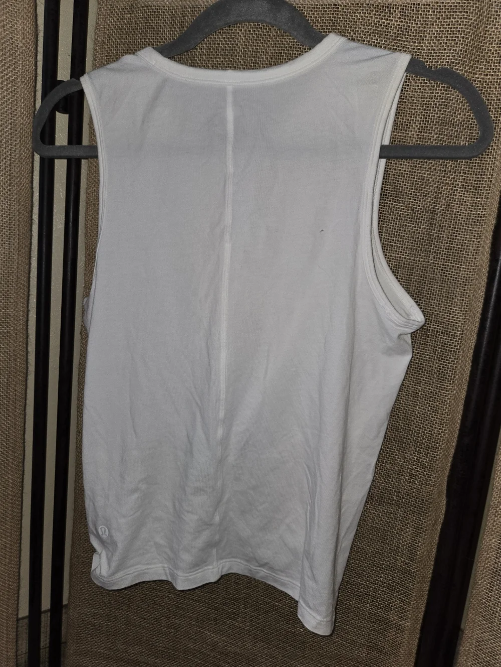 Lululemon Women's White Twist Faux Knot Sleeveless Tank Top Size Small - Picture 5 of 5